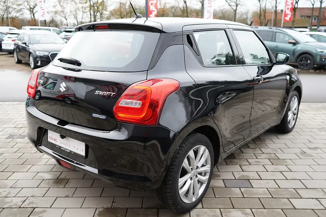 Suzuki Swift - Thumbnail 3