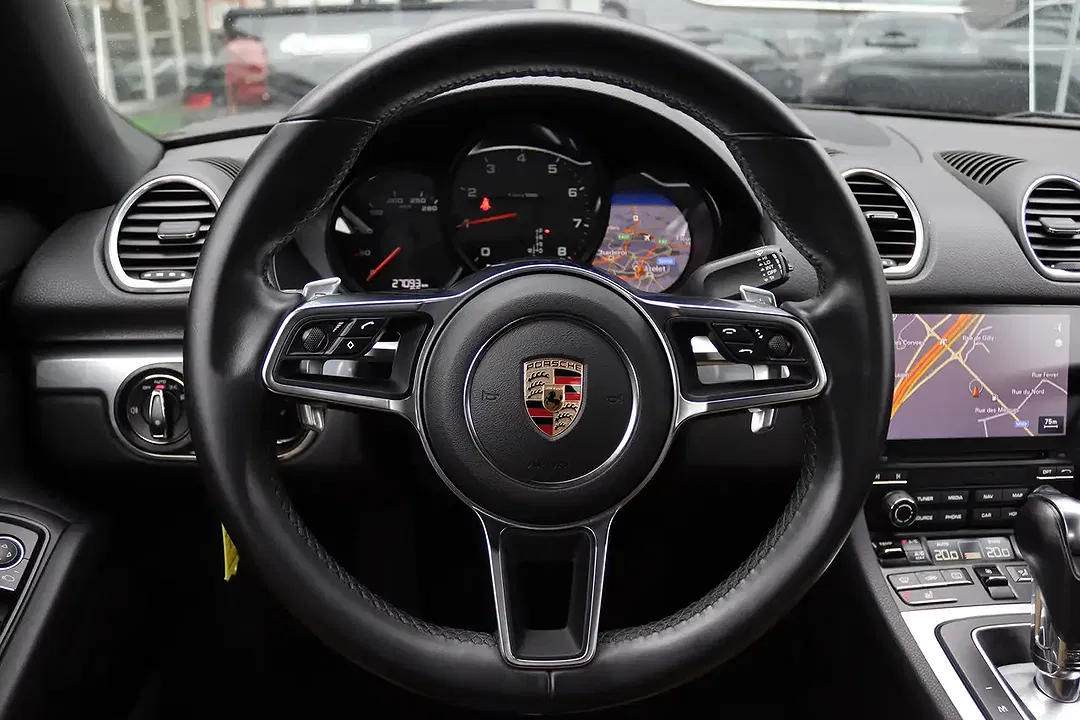 Porsche Boxster - Thumbnail 8