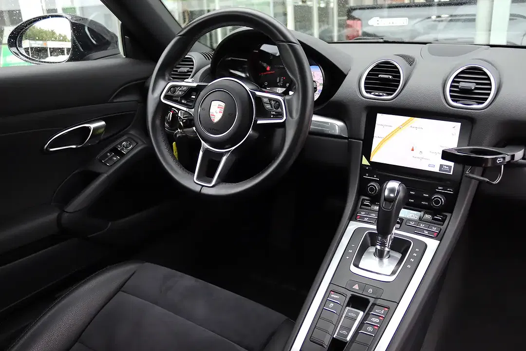 Porsche Boxster - Thumbnail 5
