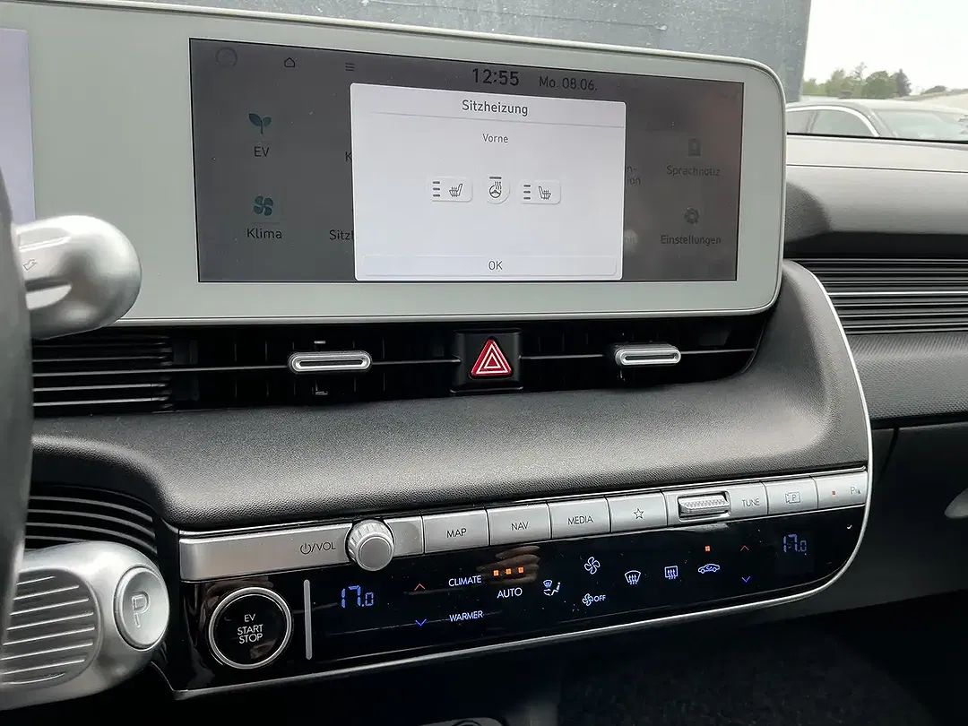Hyundai IONIQ 5 - Thumbnail 9