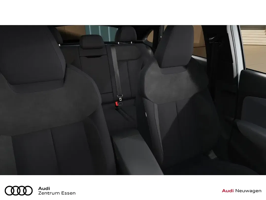 Audi Q3 - Thumbnail 10