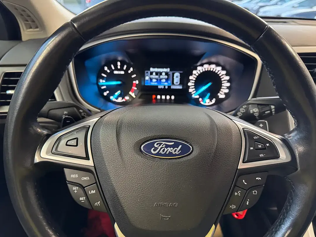 Ford Mondeo - Thumbnail 13