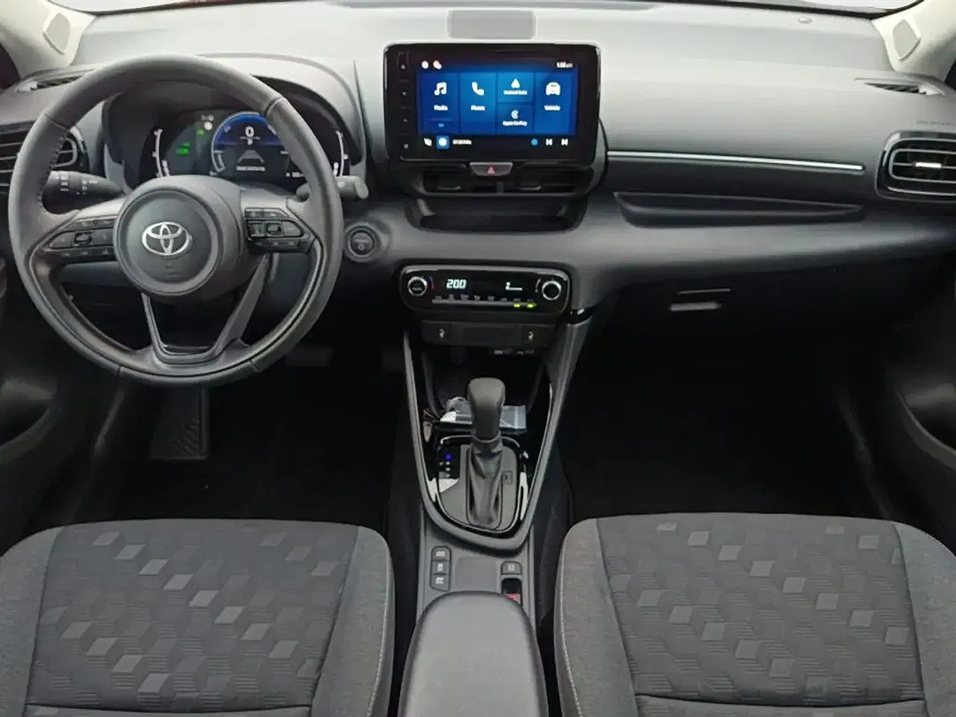 Toyota Yaris - Thumbnail 10