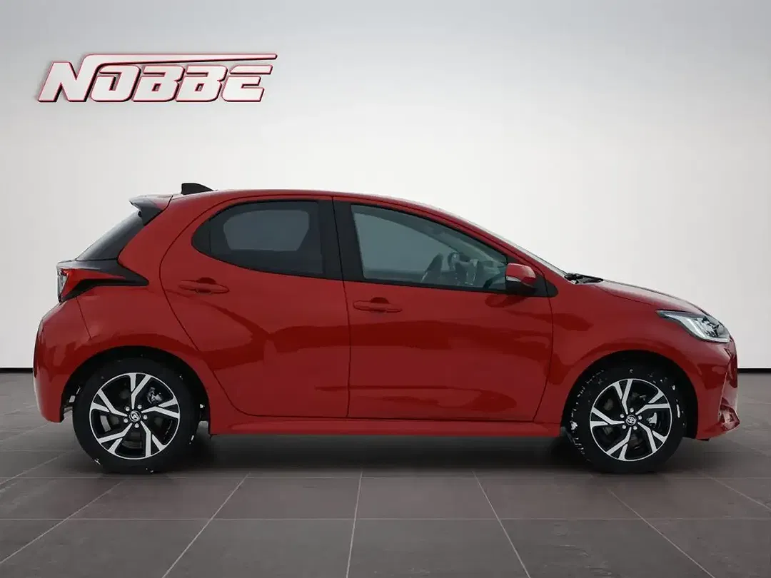 Toyota Yaris - Thumbnail 6