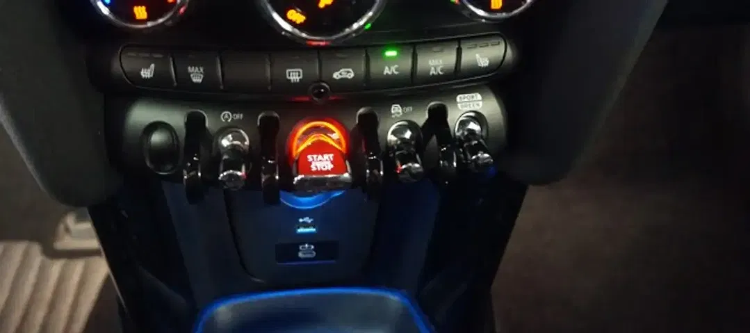 MINI Cooper - Thumbnail 13