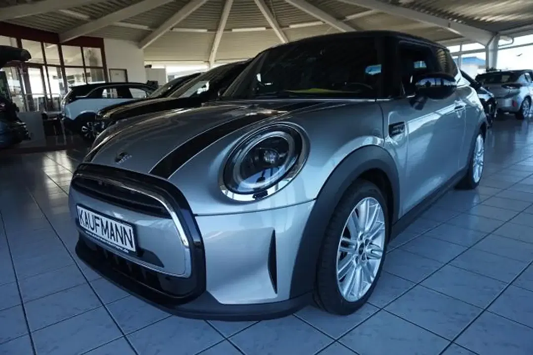 MINI Cooper - Thumbnail 3