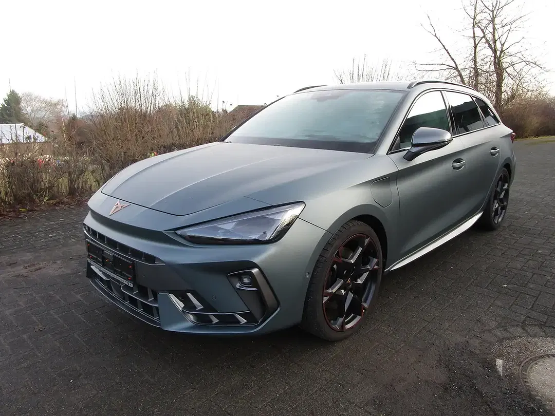 CUPRA Leon - Thumbnail 1