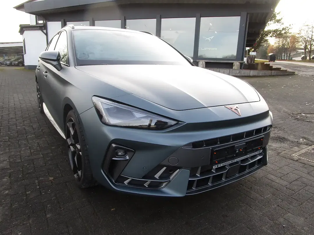 CUPRA Leon - Thumbnail 3