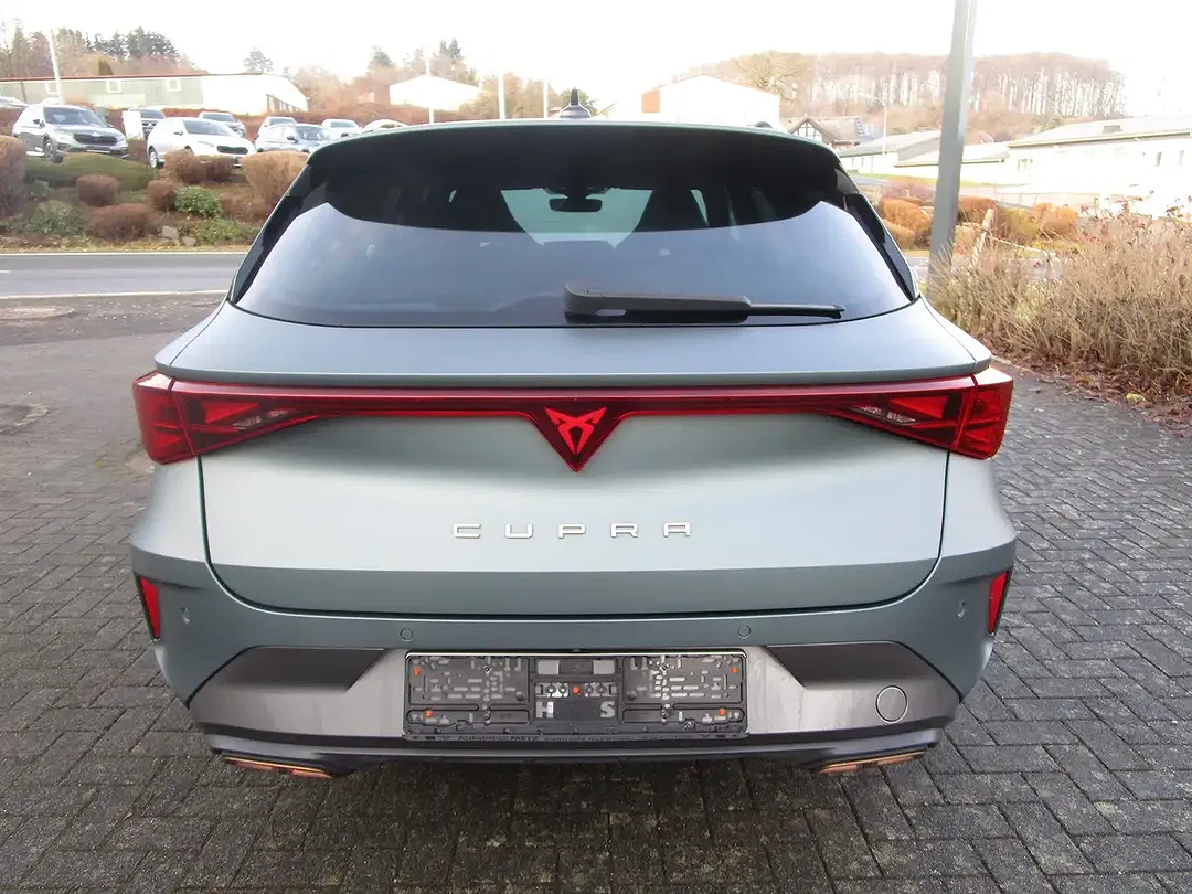 CUPRA Leon - Thumbnail 6