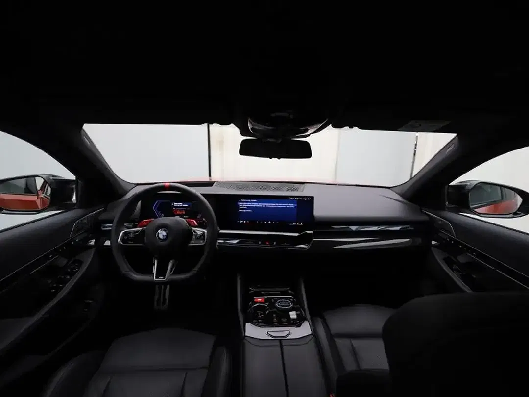 BMW M5 - Thumbnail 7