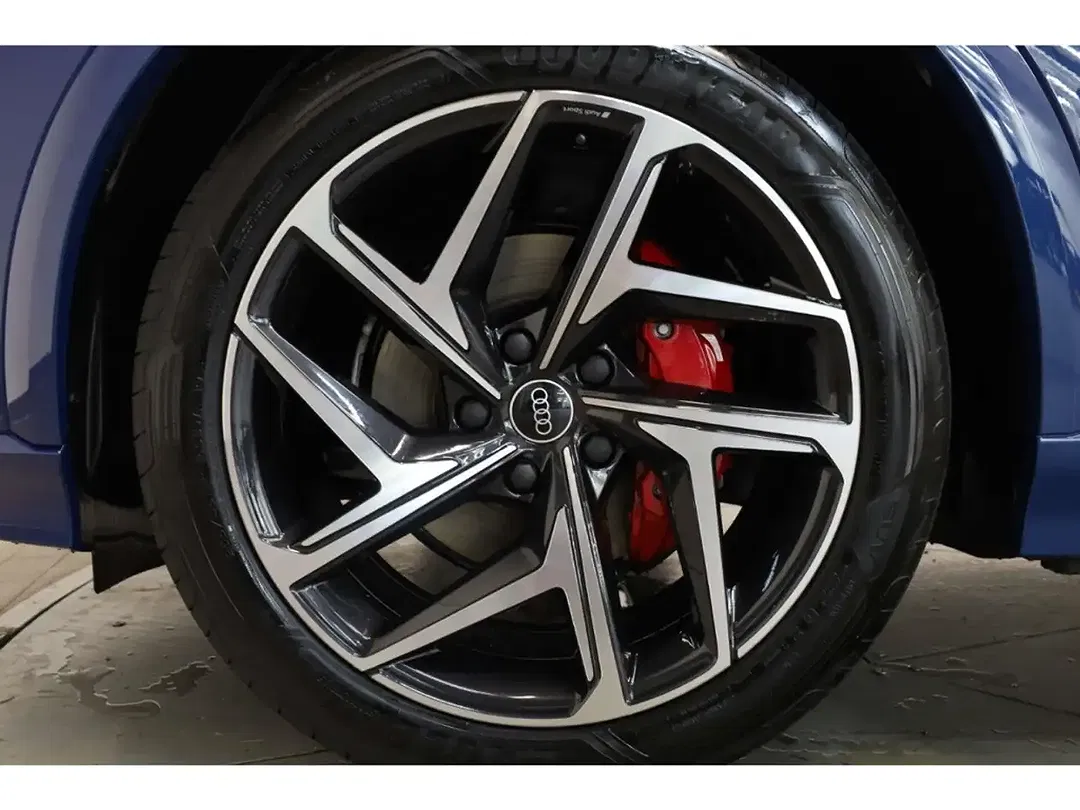 Audi Q6 e-tron - Thumbnail 7