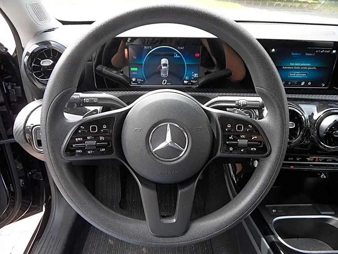 Mercedes-Benz A 250 - Thumbnail 6