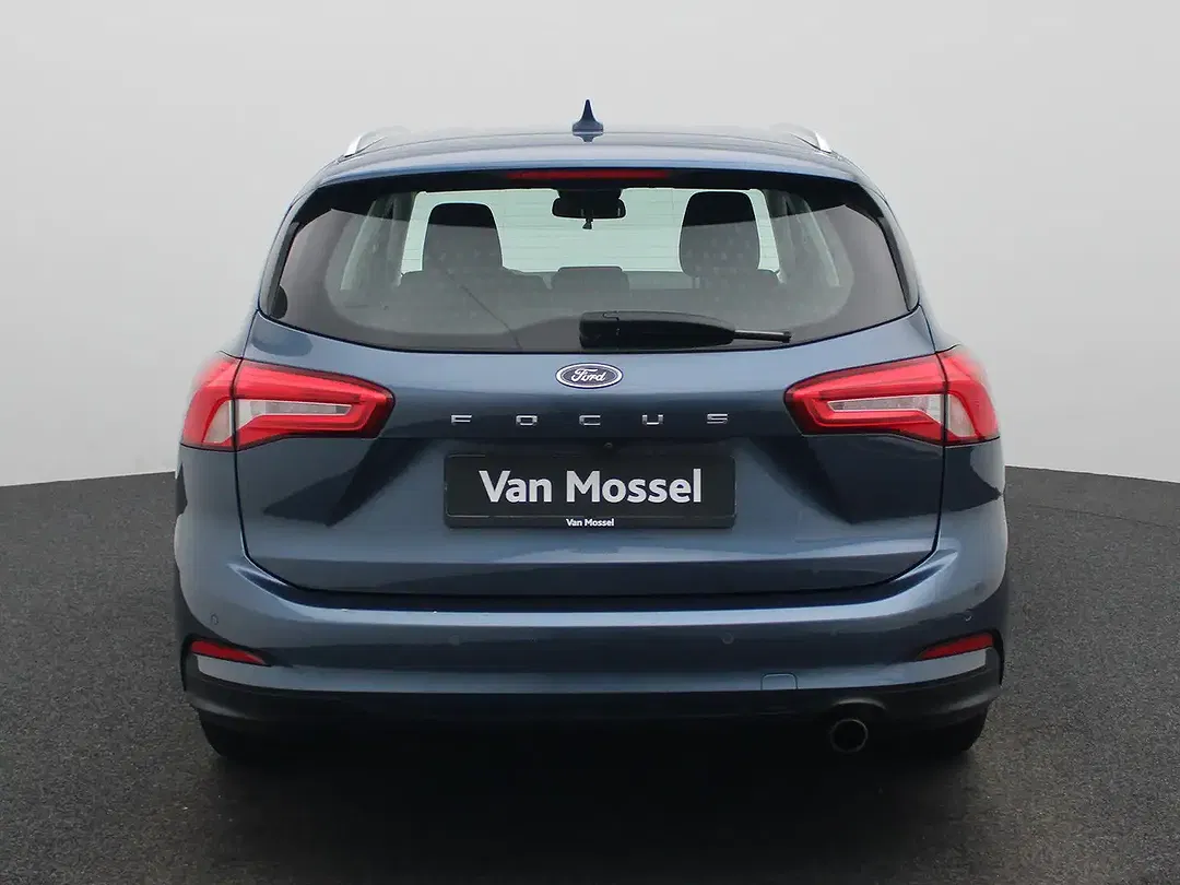 Ford Focus - Thumbnail 6
