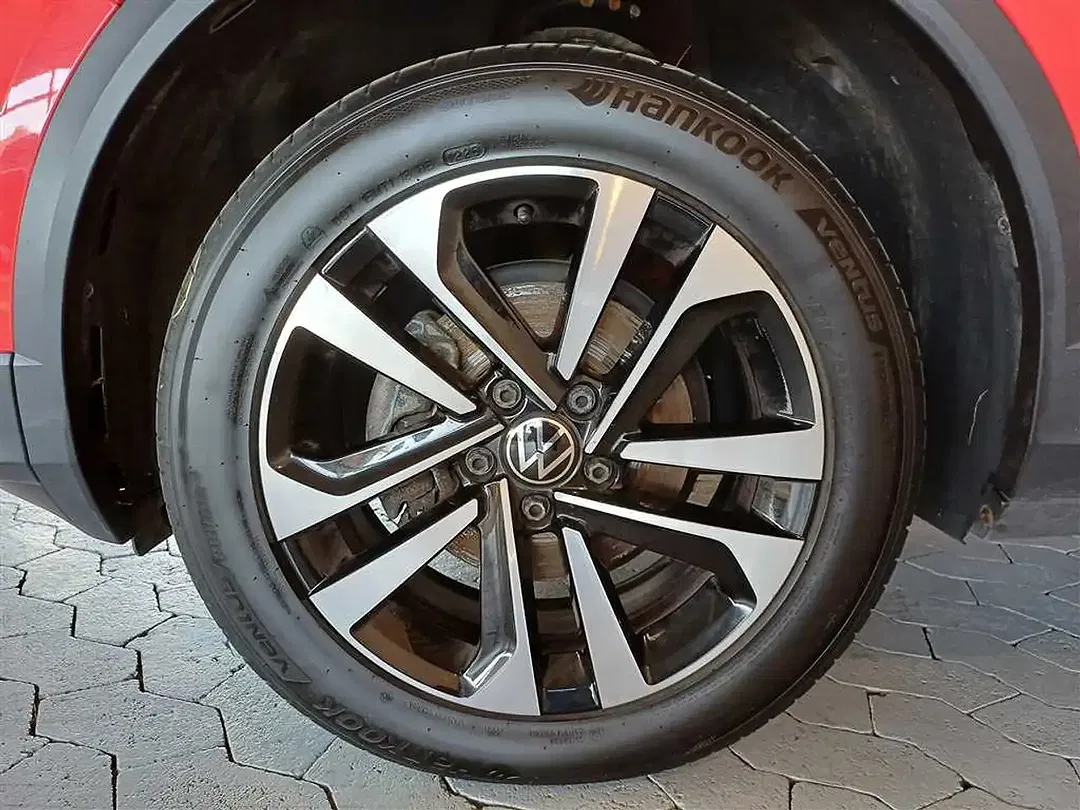 Volkswagen T-Roc - Thumbnail 14