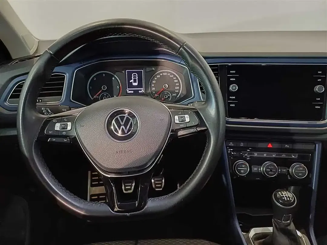Volkswagen T-Roc - Thumbnail 15