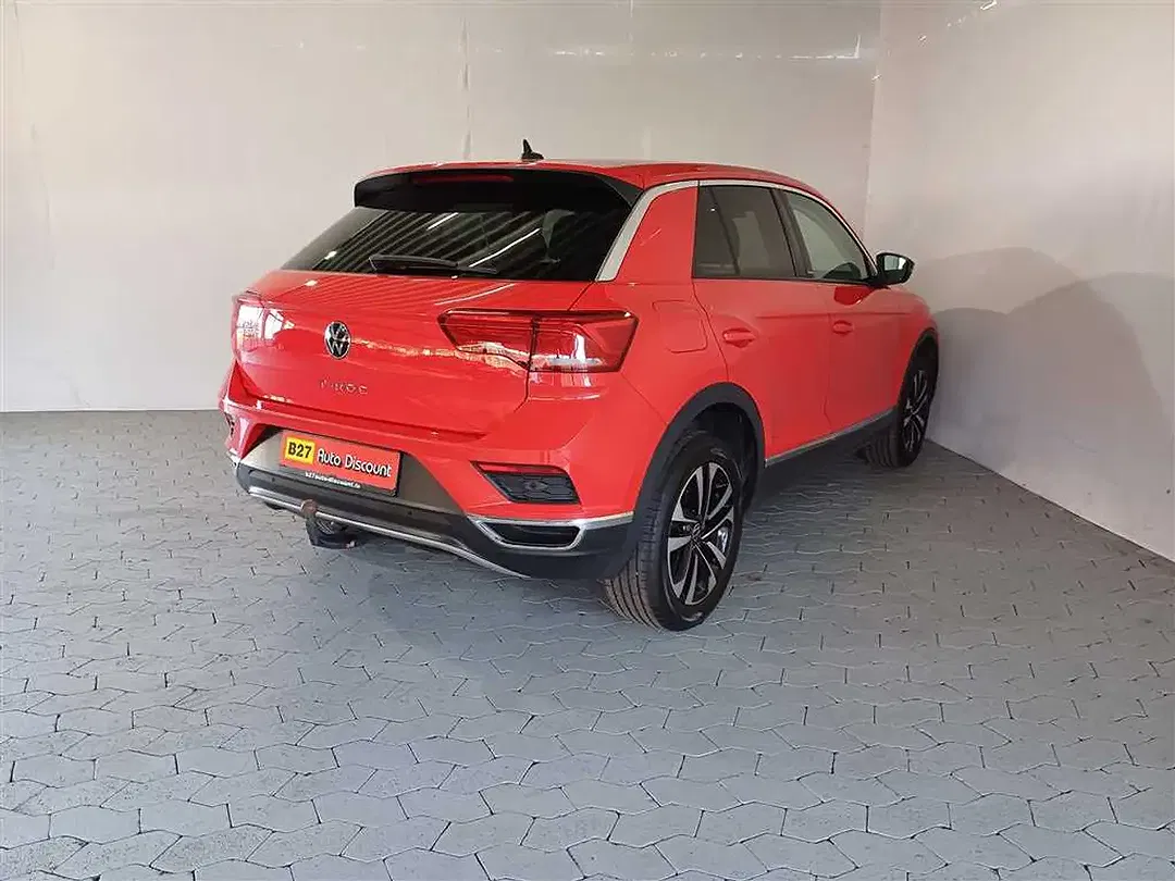 Volkswagen T-Roc - Thumbnail 9