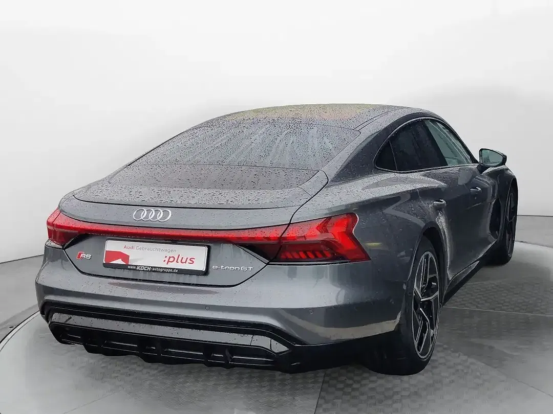 Audi RS e-tron GT - Thumbnail 11