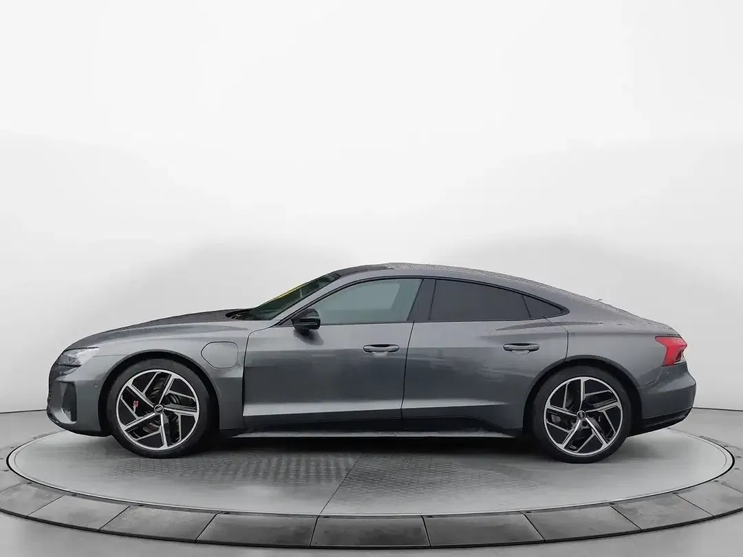 Audi RS e-tron GT - Thumbnail 2
