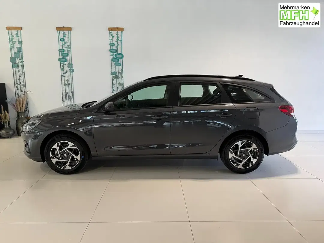 Hyundai i30 - Thumbnail 3