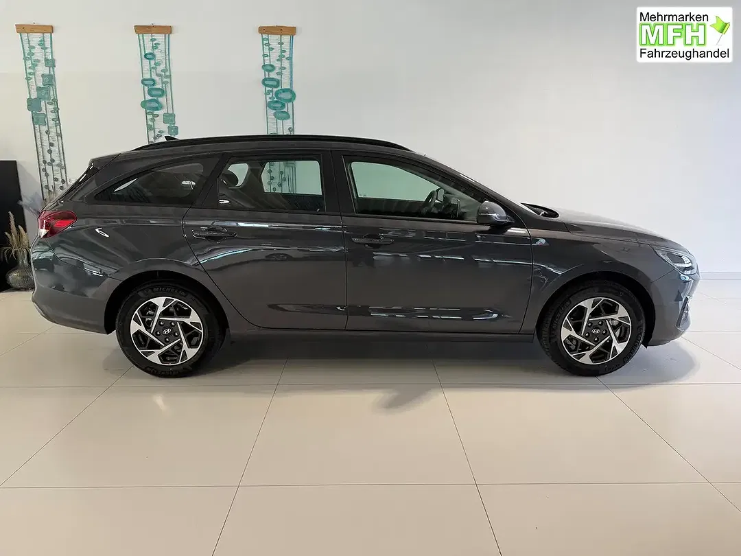 Hyundai i30 - Thumbnail 4