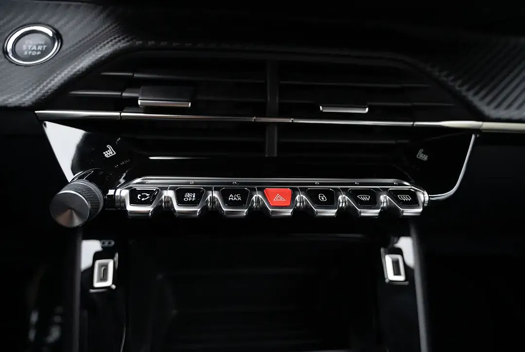 Peugeot 2008 - Thumbnail 10