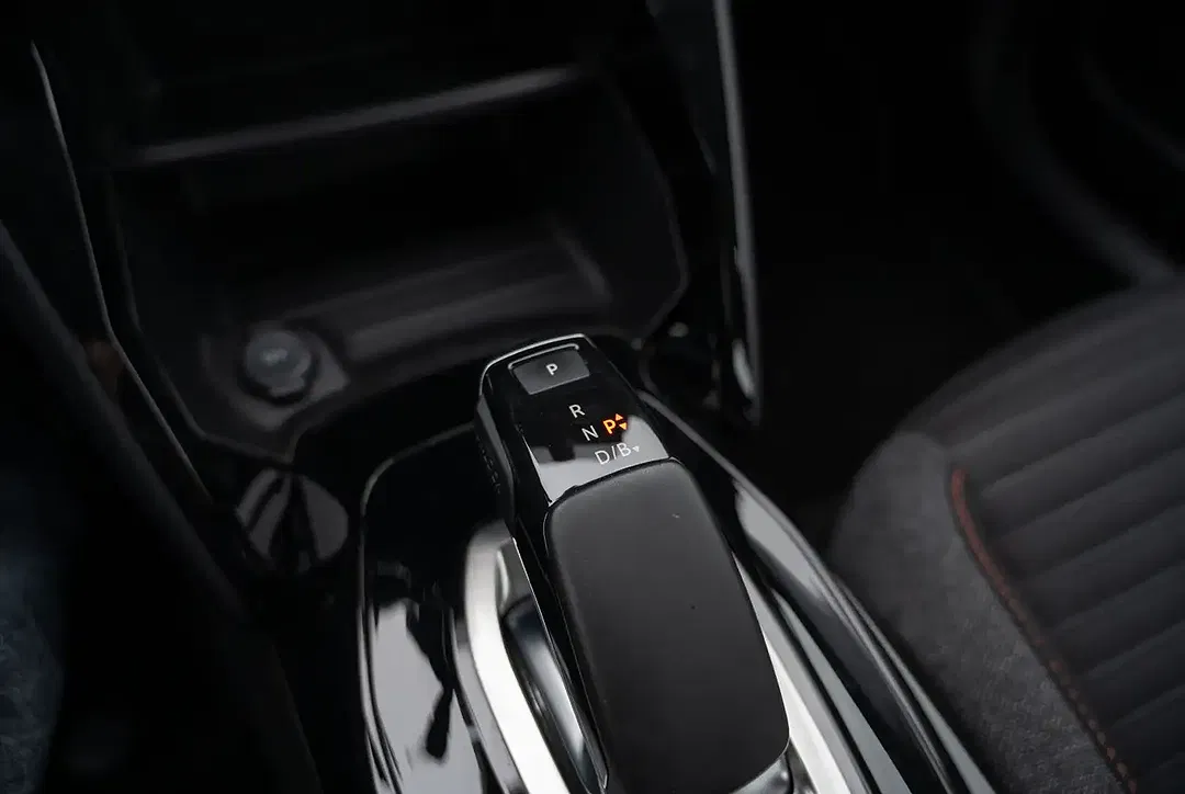 Peugeot 2008 - Thumbnail 13