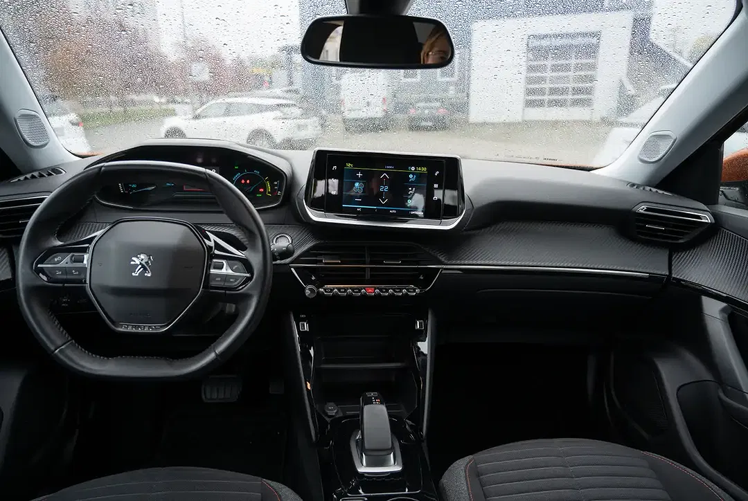 Peugeot 2008 - Thumbnail 6