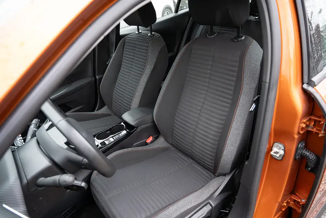 Peugeot 2008 - Thumbnail 7
