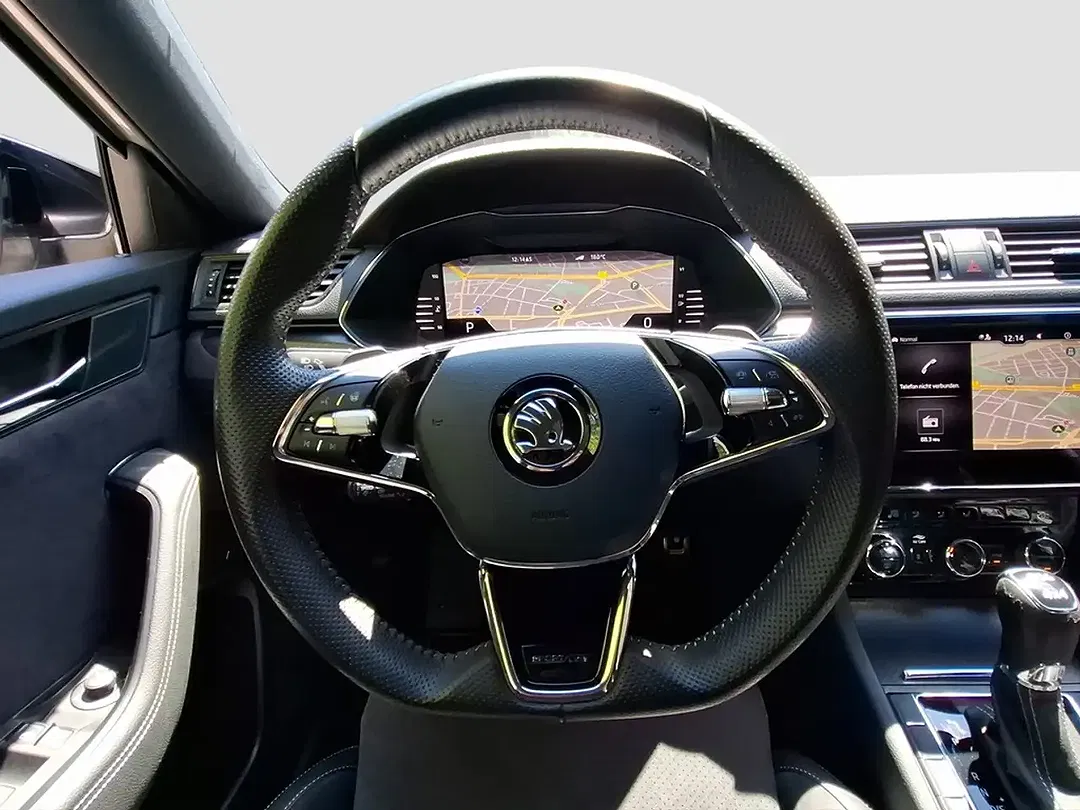Skoda Superb - Thumbnail 12
