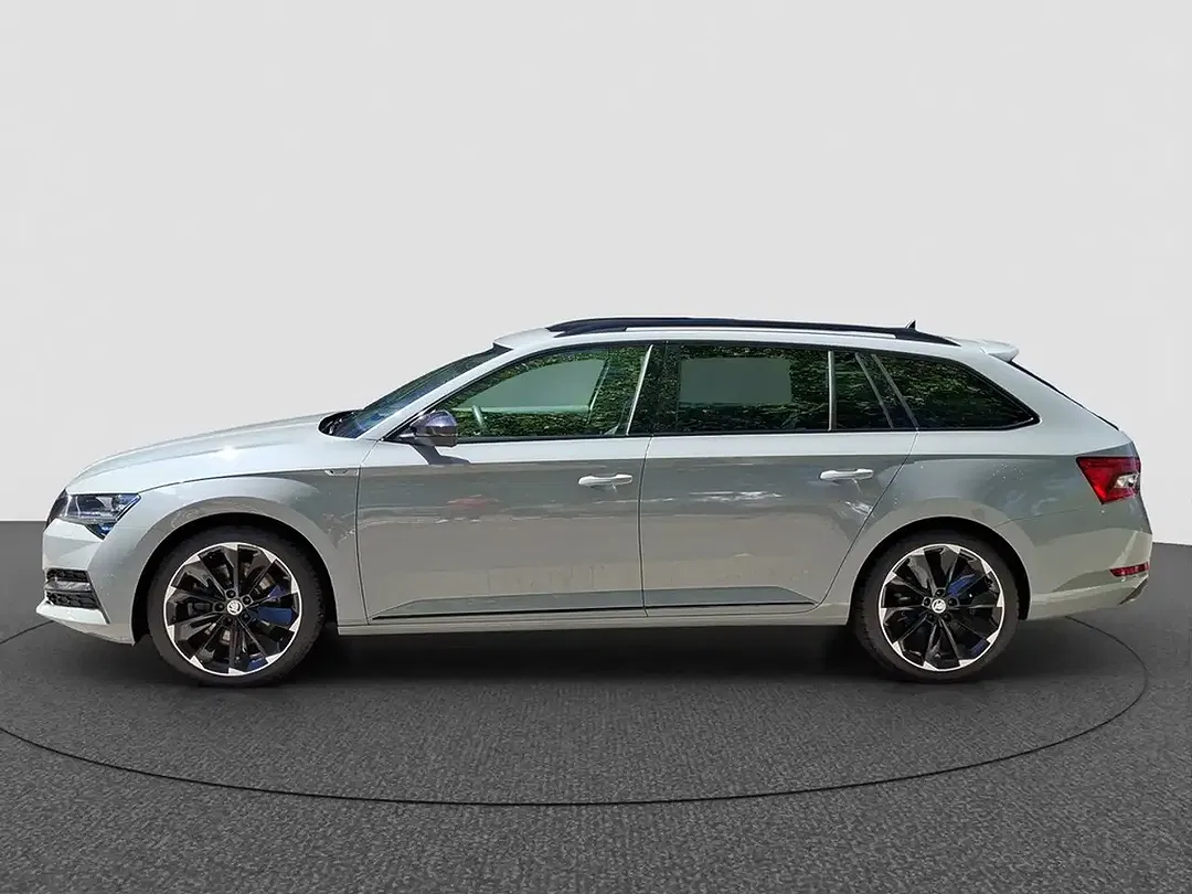 Skoda Superb - Thumbnail 2