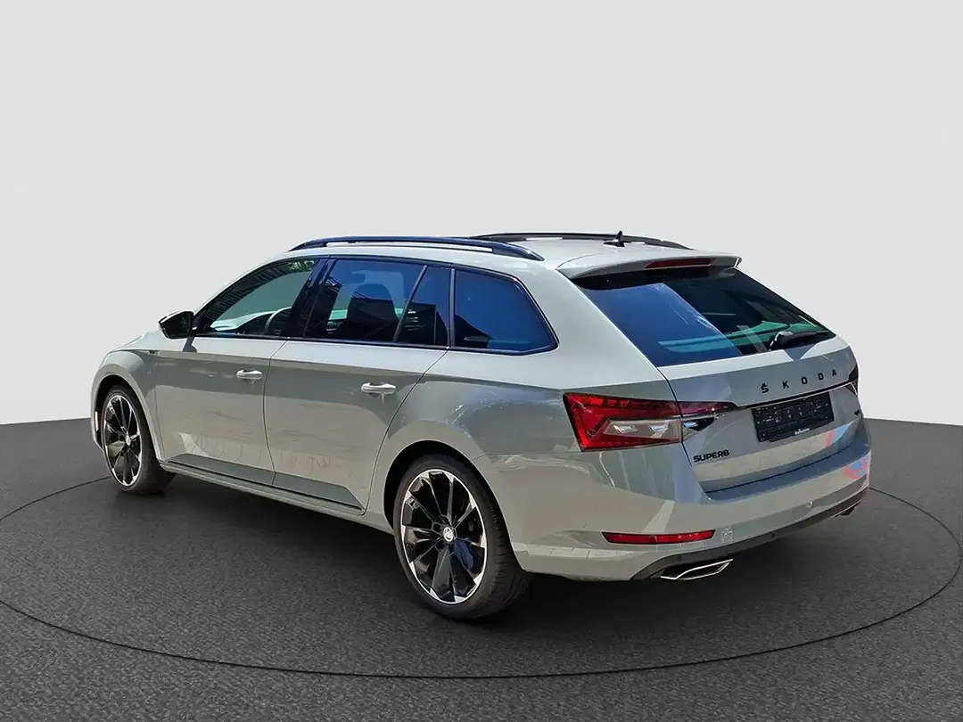 Skoda Superb - Thumbnail 4