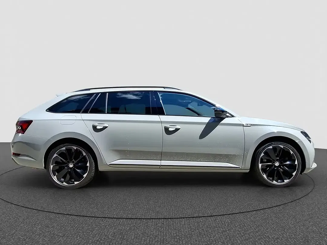 Skoda Superb - Thumbnail 7