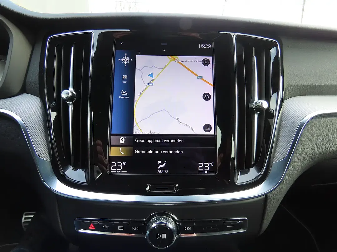 Volvo S60 - Thumbnail 6
