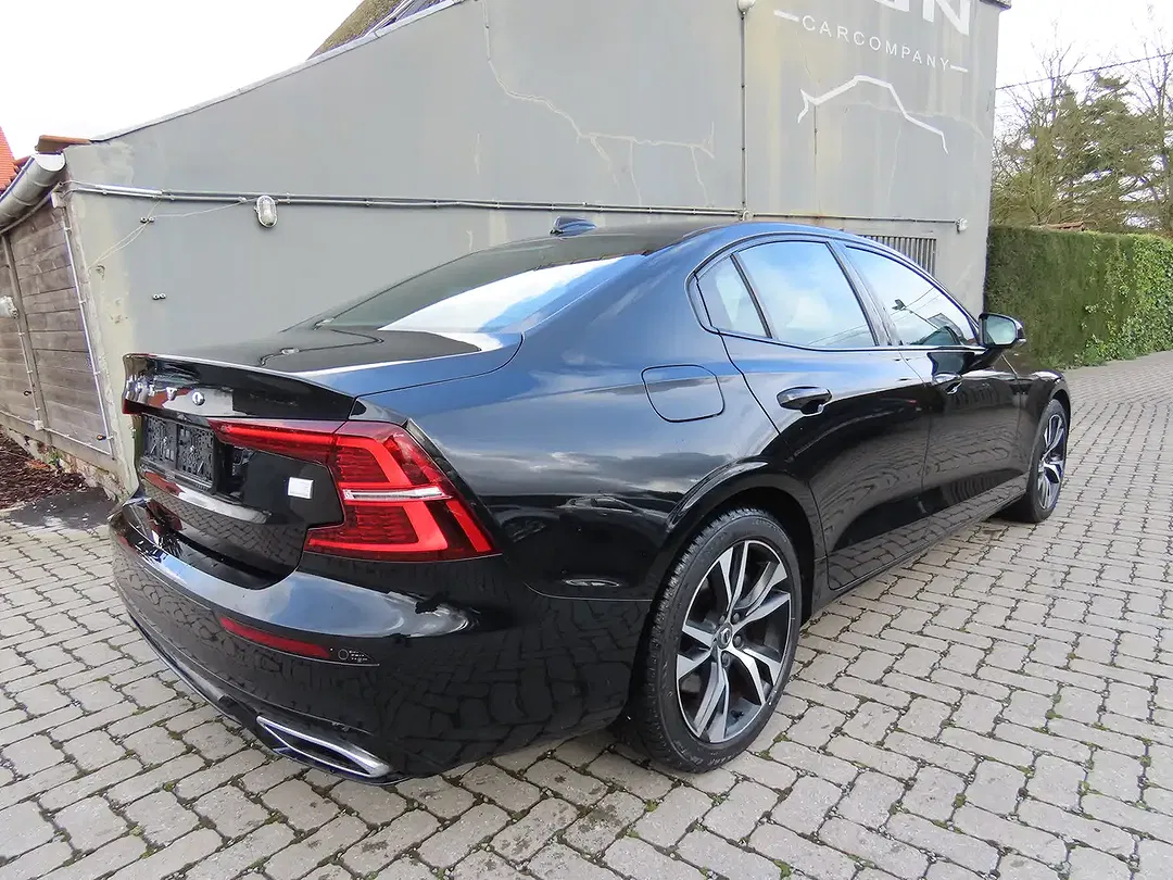 Volvo S60 - Thumbnail 2