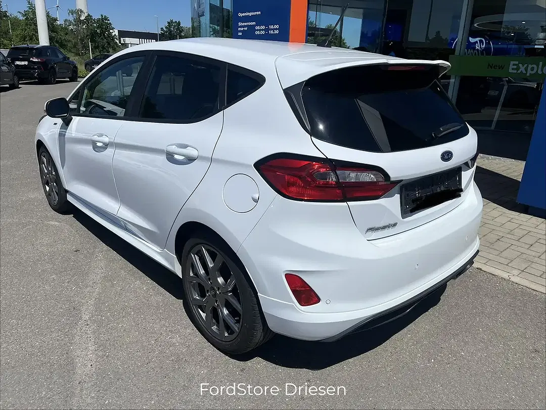 Ford Fiesta - Thumbnail 4