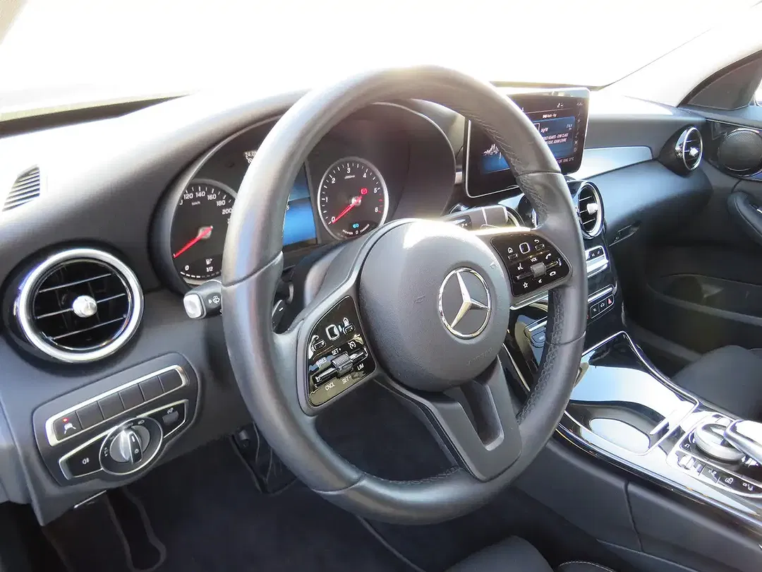 Mercedes-Benz C 300 - Thumbnail 13