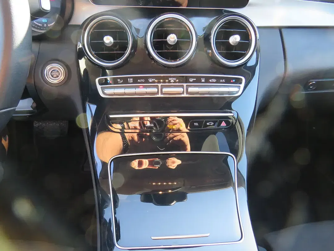 Mercedes-Benz C 300 - Thumbnail 15