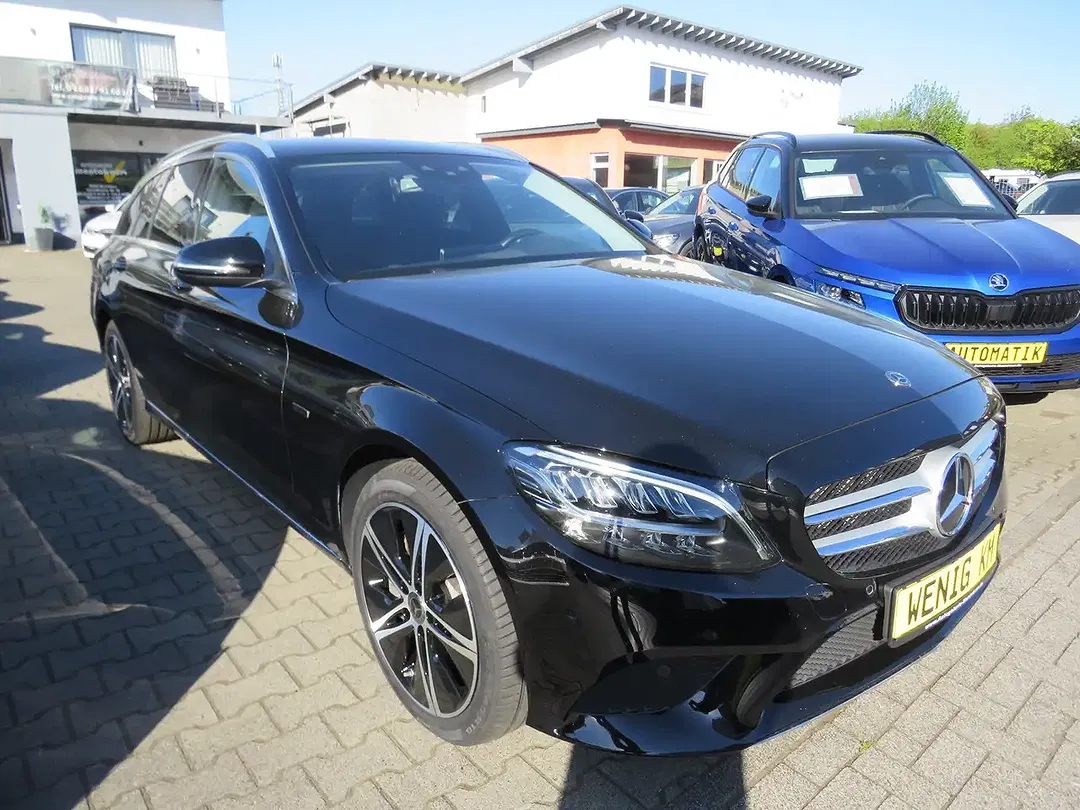 Mercedes-Benz C 300 - Thumbnail 3
