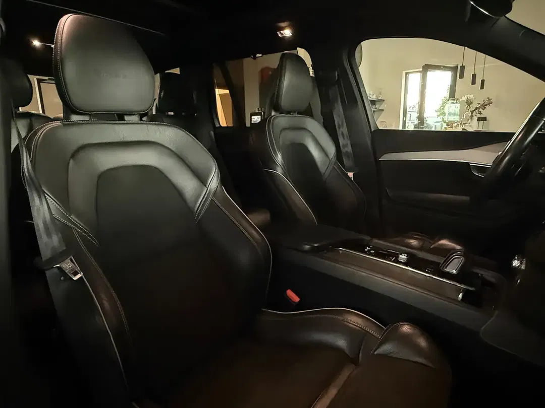 Volvo XC90 - Thumbnail 11