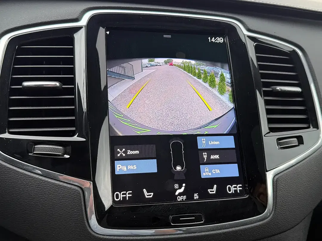 Volvo XC90 - Thumbnail 13