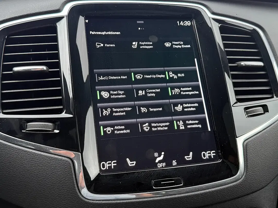 Volvo XC90 - Thumbnail 15