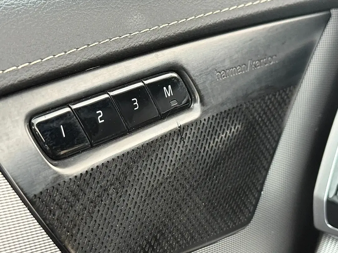 Volvo XC90 - Thumbnail 22