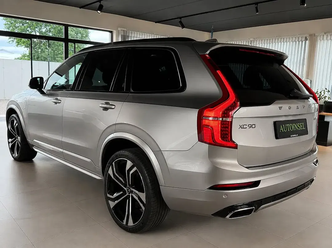 Volvo XC90 - Thumbnail 4