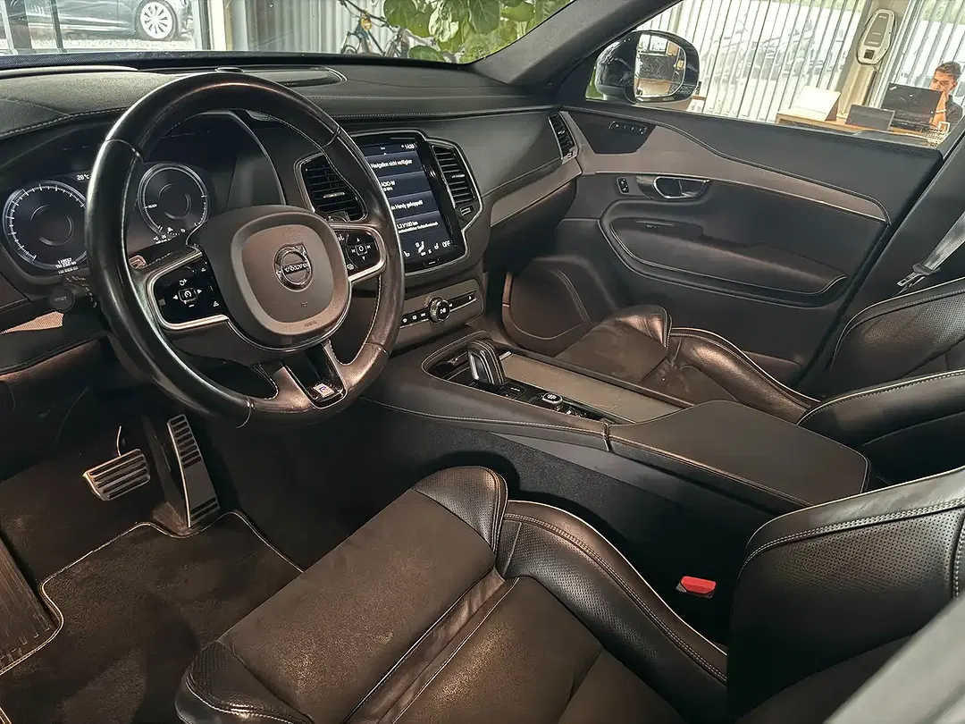 Volvo XC90 - Thumbnail 8