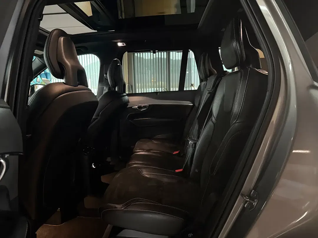 Volvo XC90 - Thumbnail 9