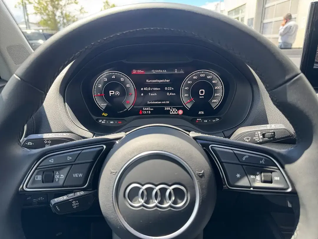 Audi Q2 - Thumbnail 15