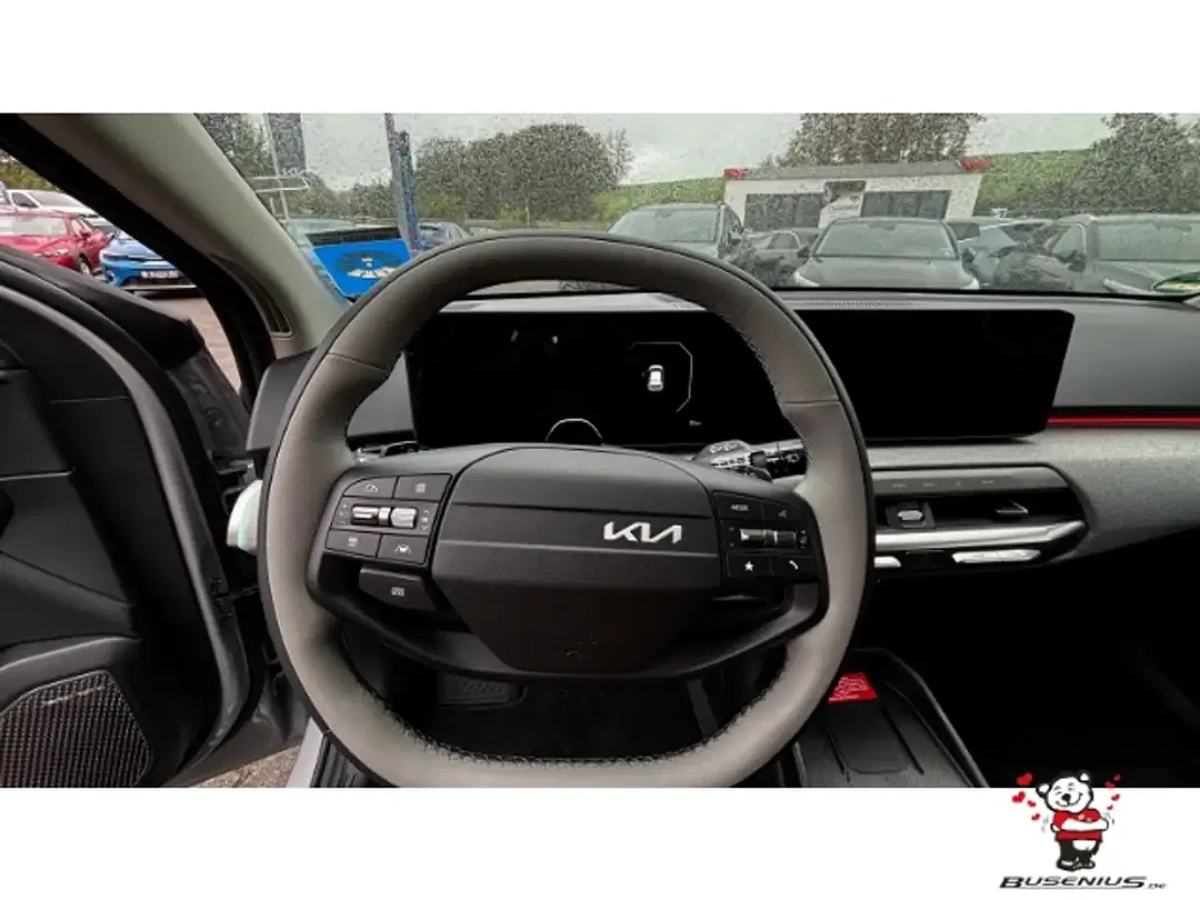 Kia EV4 - Thumbnail 11