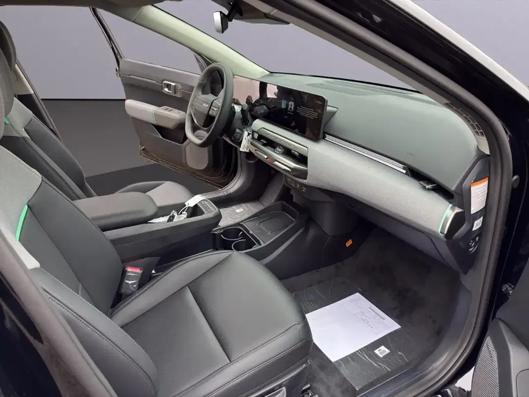 Kia EV4 - Thumbnail 8