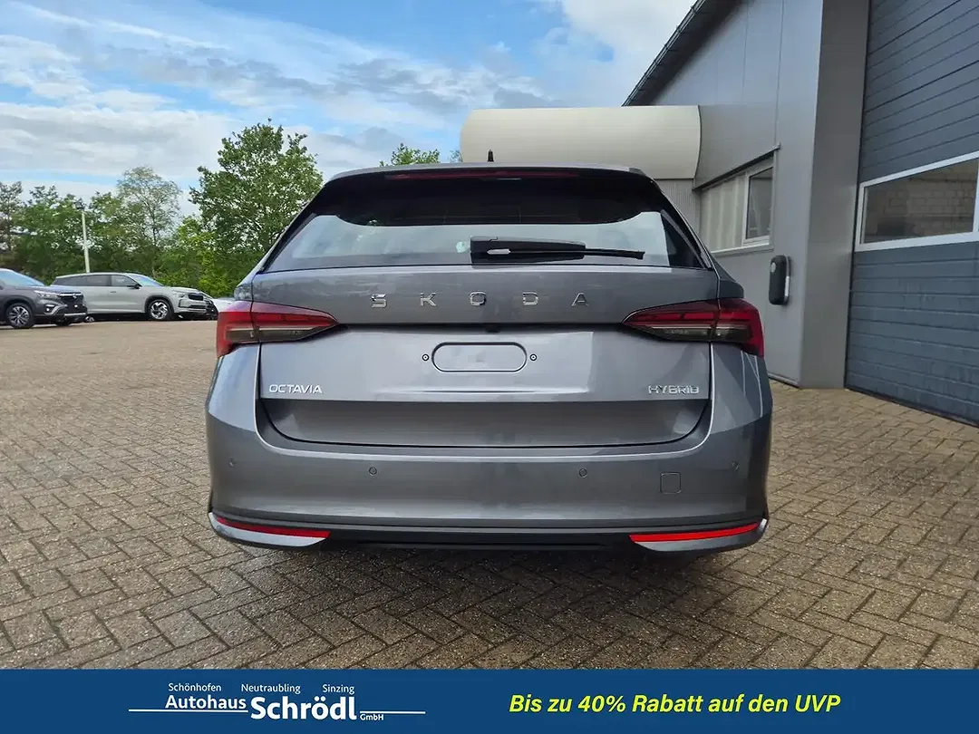Skoda Octavia - Thumbnail 4