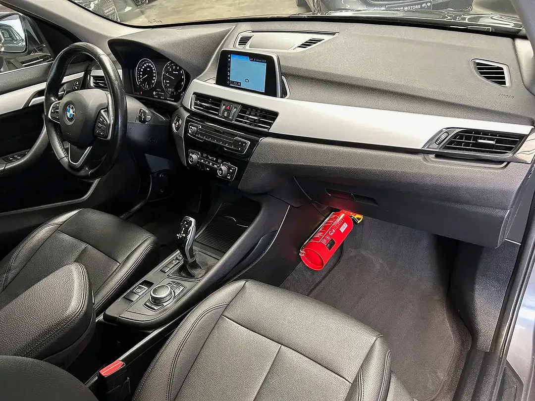 BMW X1 - Thumbnail 10